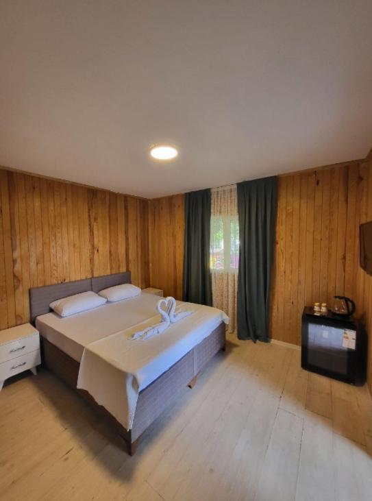 Отель Cicek Evler Tatil Koeyue Армутлу Экстерьер фото