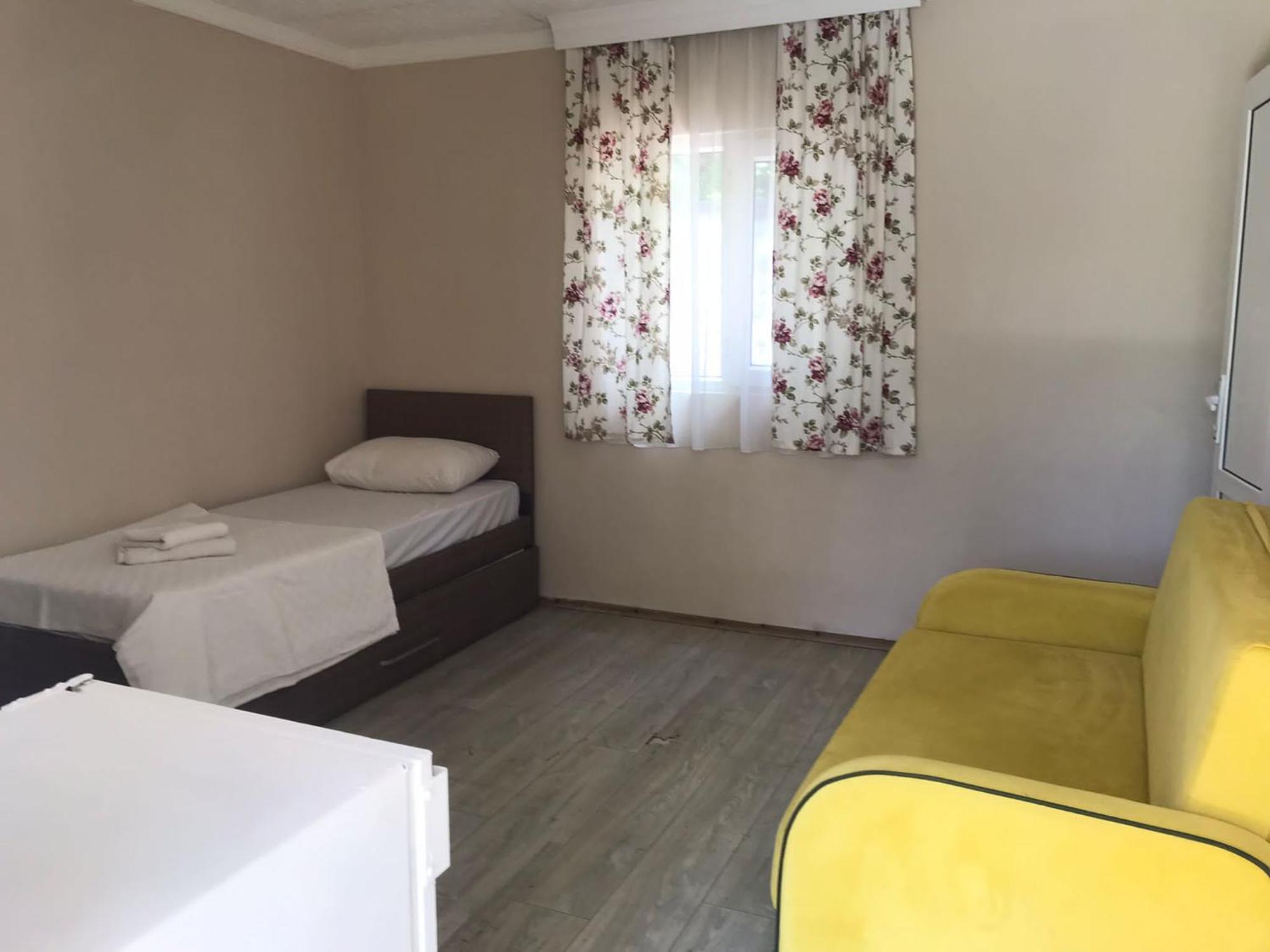Отель Cicek Evler Tatil Koeyue Армутлу Экстерьер фото